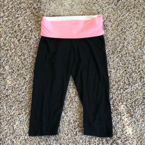Victoria’s Secret PINK fold over yoga capri